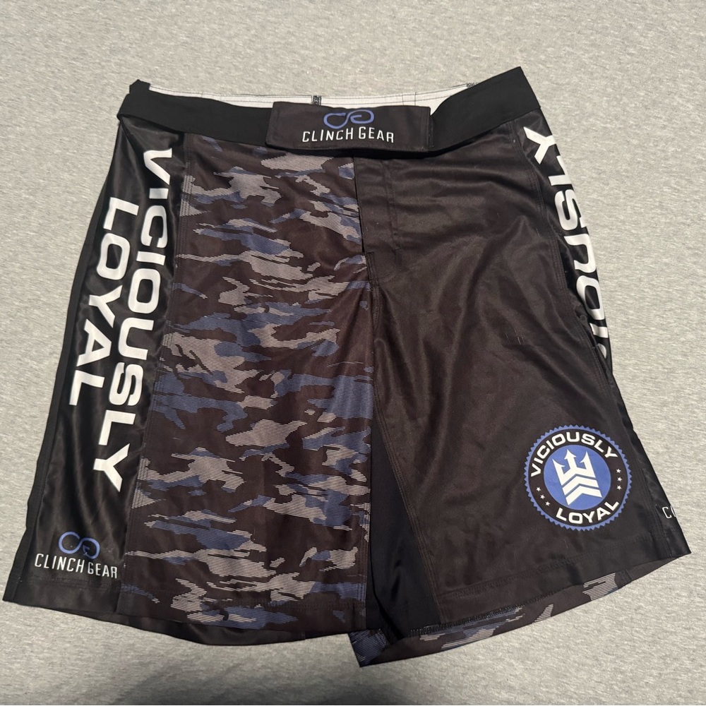 Men's Black and Blue Clinch Gear Shorts Size 34